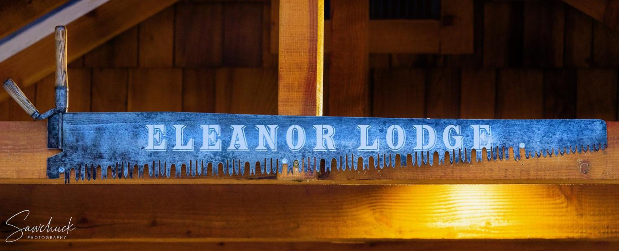 Eleanor Lodge - Entire House In Блю-Ривер Экстерьер фото